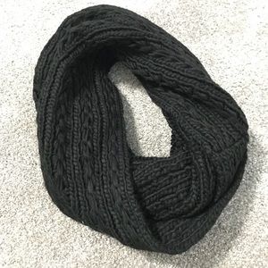 Black Knitted Scarf